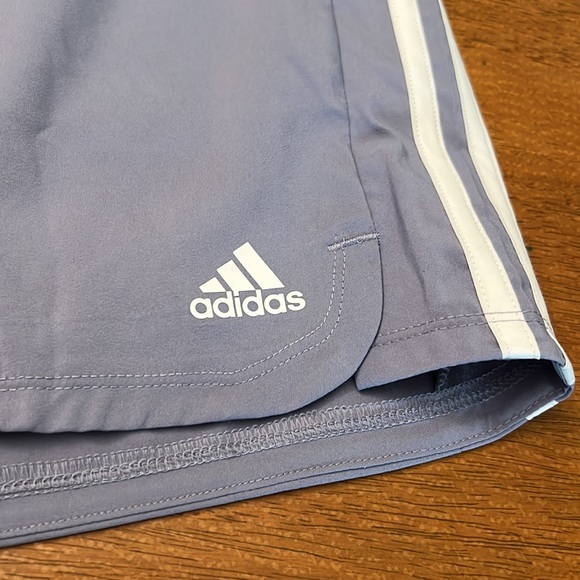 ADIDAS SHORT SIZE XL - Picture 2 of 5